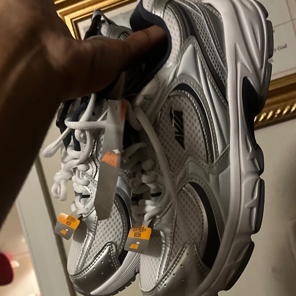 Avia Women’s 5000 Performance Sneakers
